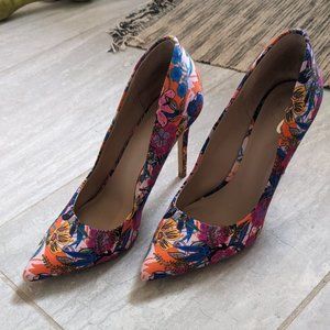 Floral Pumps